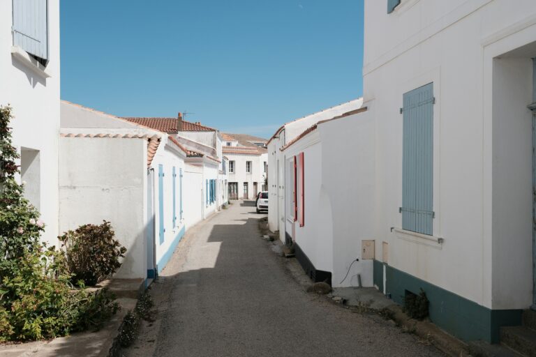 Selling a Property in the Western Algarve When You Live Abroad